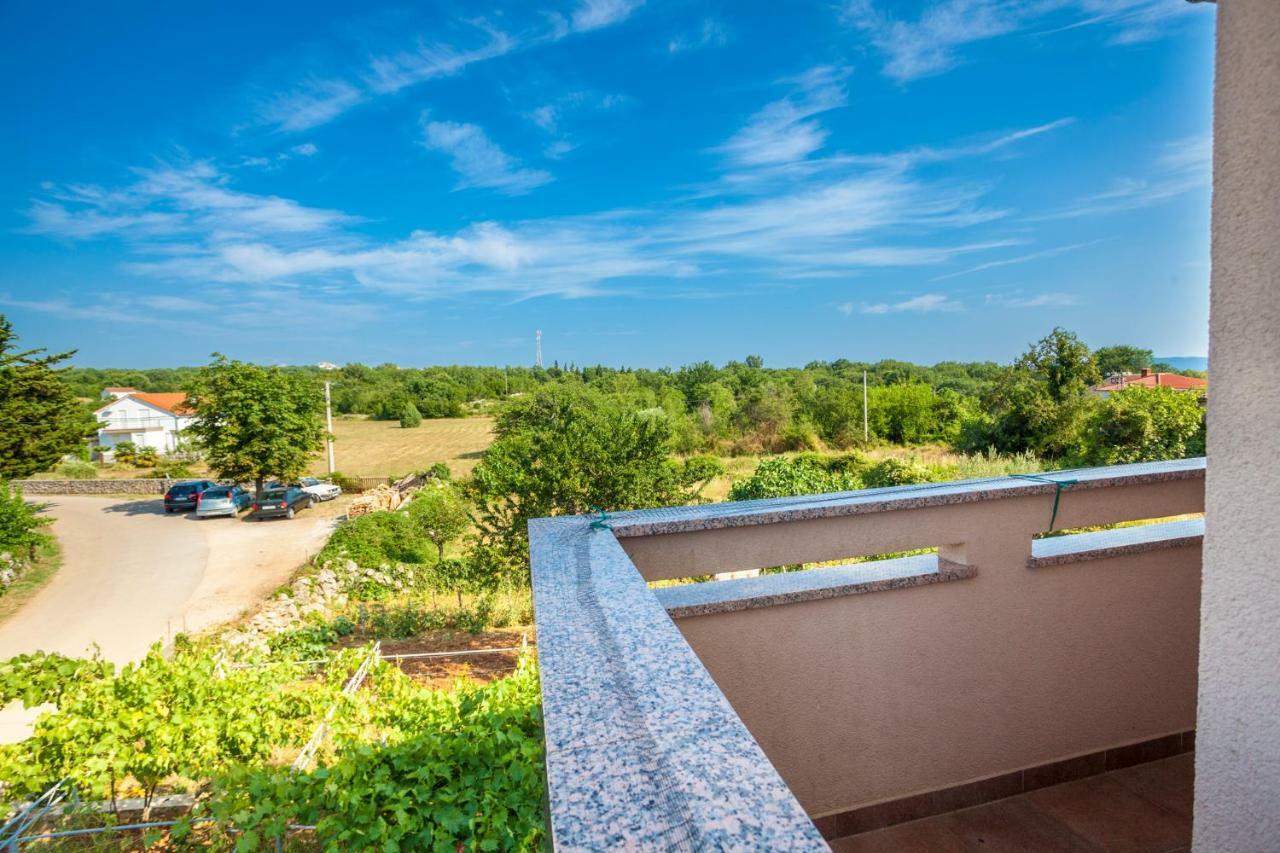 Holiday Apartment Ivica Milohnici Kültér fotó