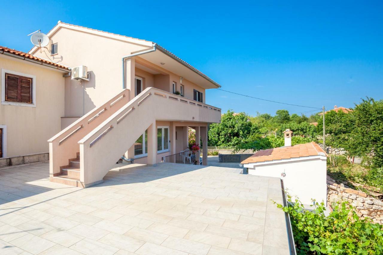 Holiday Apartment Ivica Milohnici Kültér fotó