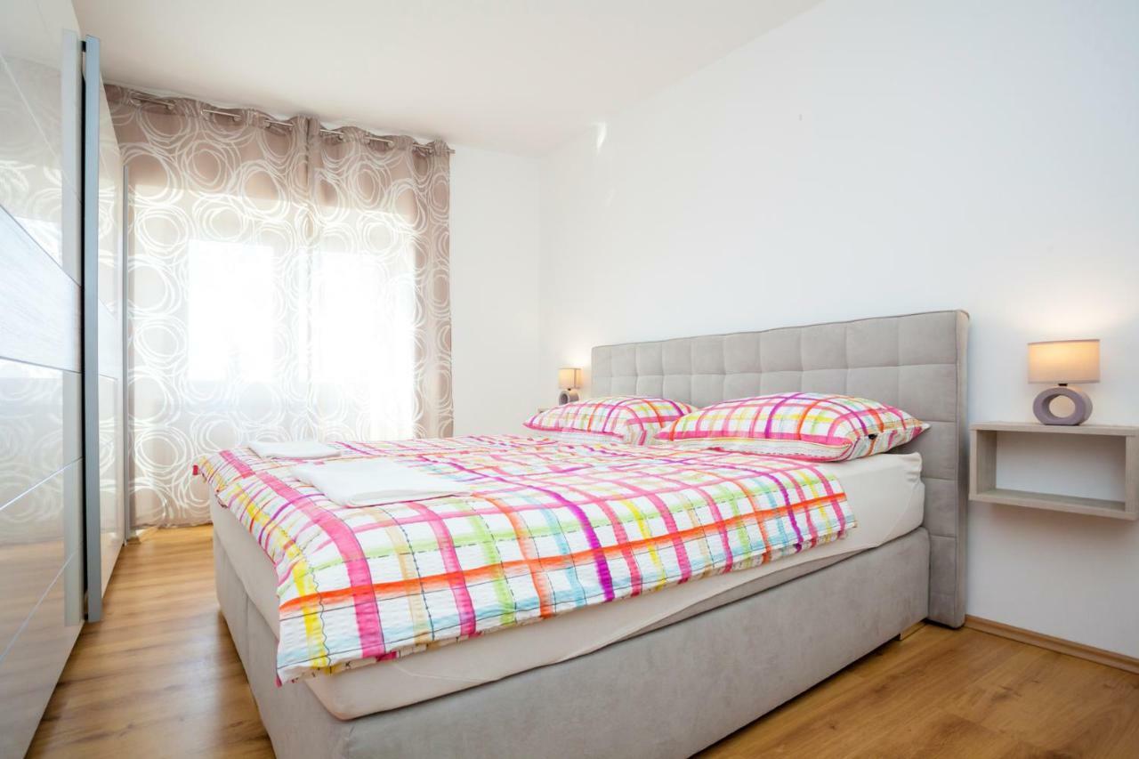 Holiday Apartment Ivica Milohnici Kültér fotó